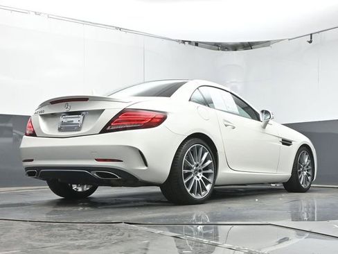 Used 2019 Mercedes-Benz SLC 300 image 34