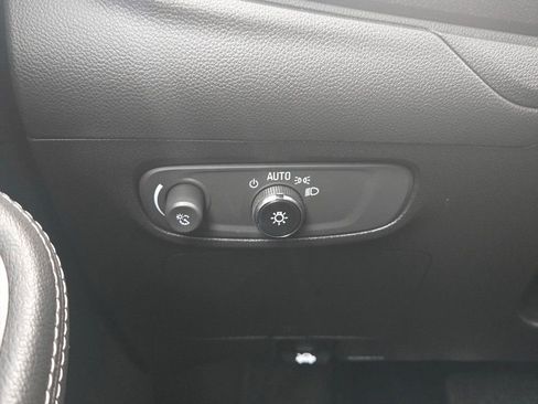 Used 2025 Buick Encore GX Preferred image 21