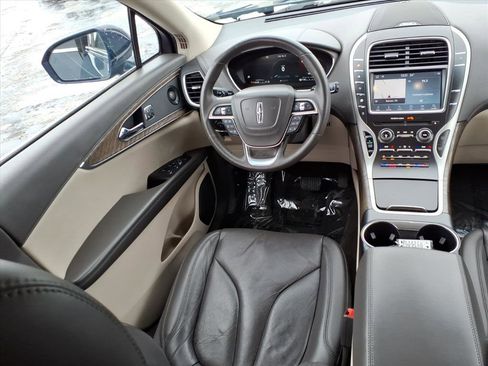 Used 2019 Lincoln Nautilus Reserve w/ Driver Assistance Package image 10