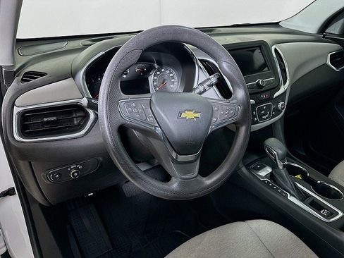 Used 2024 Chevrolet Equinox LS w/ LS Convenience Package image 9