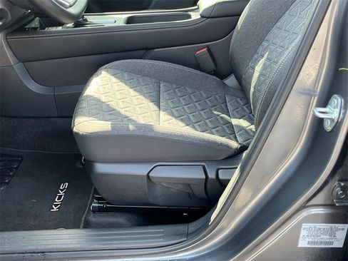 Certified 2025 Nissan Kicks SV image 28