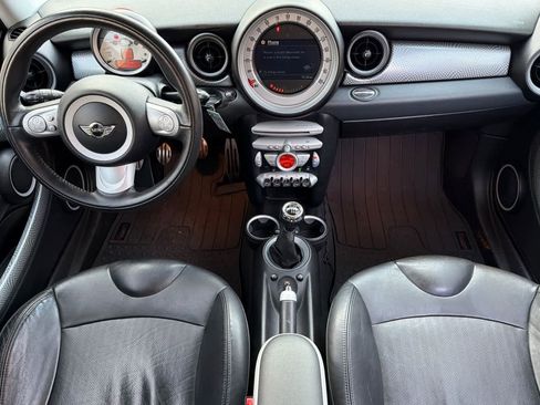 Used 2009 MINI Cooper Clubman S image 3