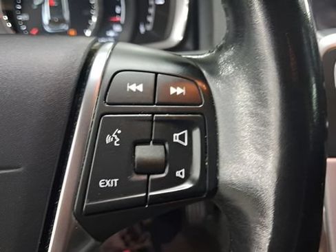 Used 2018 Volvo V60 T5 Dynamic w/ Vision Package FWD image 33