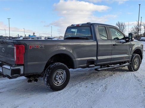 Used 2023 Ford F350 XL w/ FX4 Off-Road Package image 3