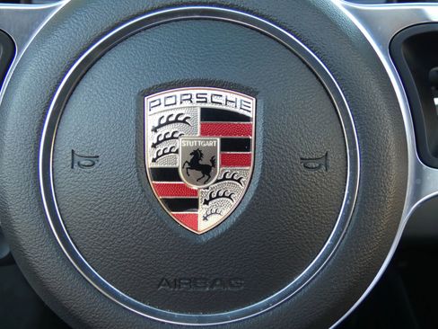 Used 2017 Porsche 718 Boxster S image 52