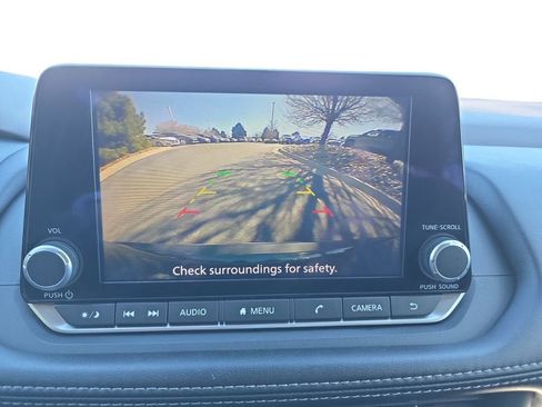 Used 2023 Nissan Rogue SV FWD image 19