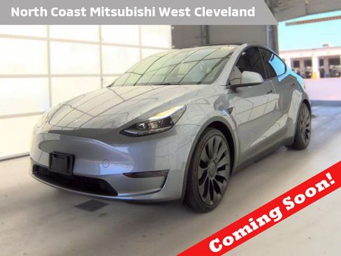 Used 2024 Tesla Model Y Performance AWD/4WD image 1