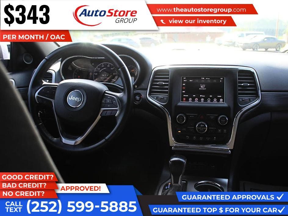 Used 2019 Jeep Grand Cherokee Laredo AWD/4WD image 12