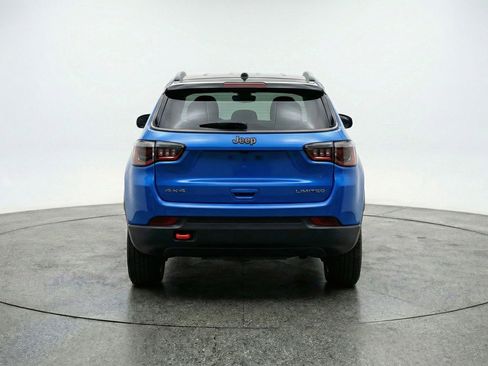 Used 2025 Jeep Compass Trailhawk image 7