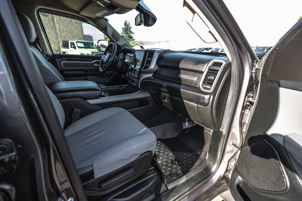 Used 2019 RAM 1500 Big Horn AWD/4WD image 24