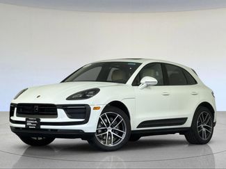 Certified 2025 Porsche Macan video 1