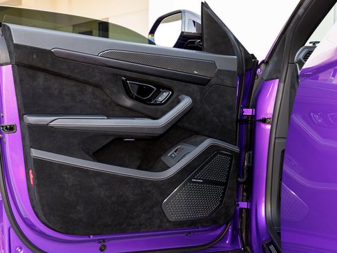 Used 2024 Lamborghini Urus Performante image 30