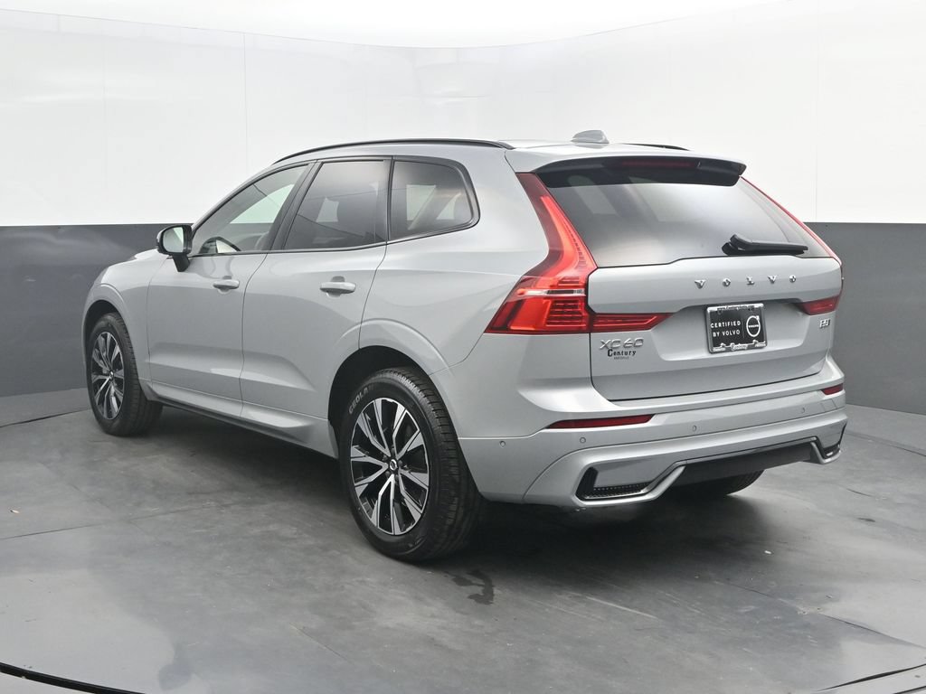Certified 2024 Volvo XC60 B5 Plus AWD/4WD image 3