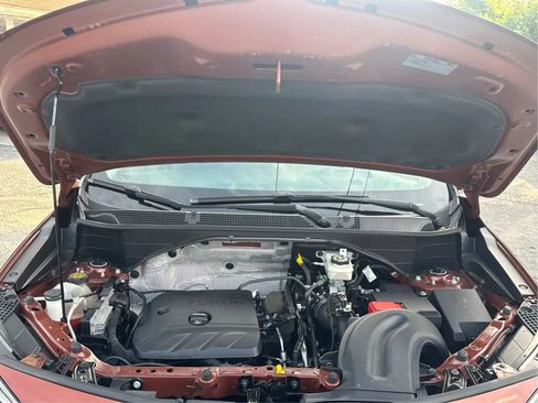 Used 2020 Buick Encore GX Essence w/ Advanced Technology Package AWD/4WD image 14