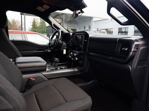 Used 2024 Ford F150 XLT w/ Mobile Office Package image 25