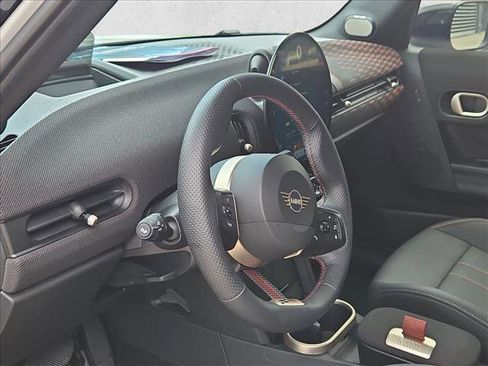 Used 2025 MINI Cooper S FWD image 10