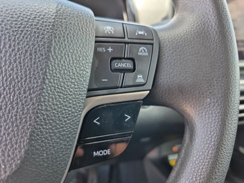 Used 2025 Toyota Camry LE FWD image 27