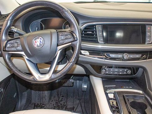 Used 2022 Buick Enclave Avenir w/ Avenir Technology Package image 18