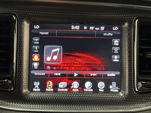 Used 2016 Dodge Challenger SRT Hellcat image 27