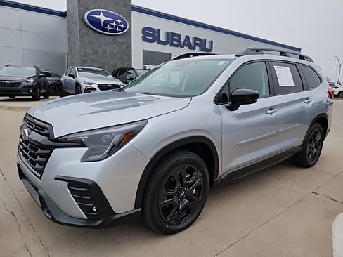 Certified 2025 Subaru Ascent Bronze Edition AWD/4WD image 2