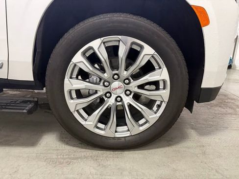 Certified 2024 GMC Yukon Denali w/ Max Trailering Package image 32