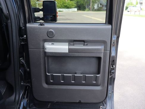 Used 2015 Ford F250 Lariat w/ Lariat Ultimate Package AWD/4WD image 26