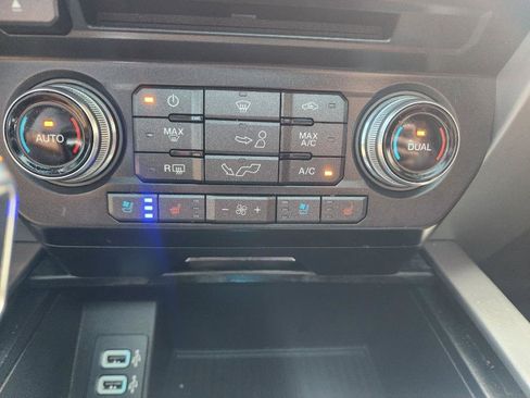 Used 2018 Ford F150 Platinum w/ Equipment Group 701A Luxury AWD/4WD image 20