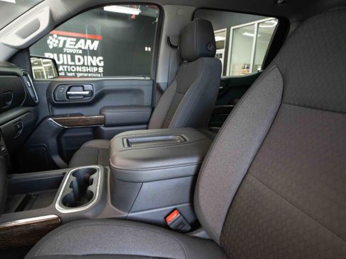 Used 2020 GMC Sierra 1500 Elevation w/ Elevation Value Package image 10