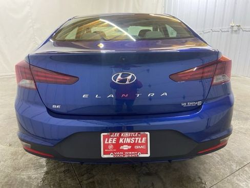 Used 2019 Hyundai Elantra SE image 7