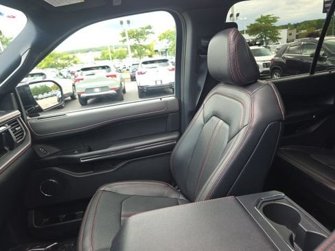 Used 2023 Ford Expedition Limited AWD/4WD image 24