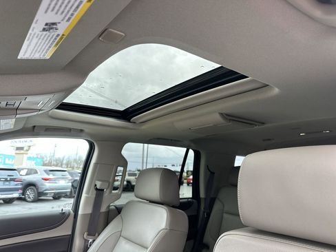 Used 2020 Chevrolet Tahoe Premier w/ Premier 6.2L Value Package image 22