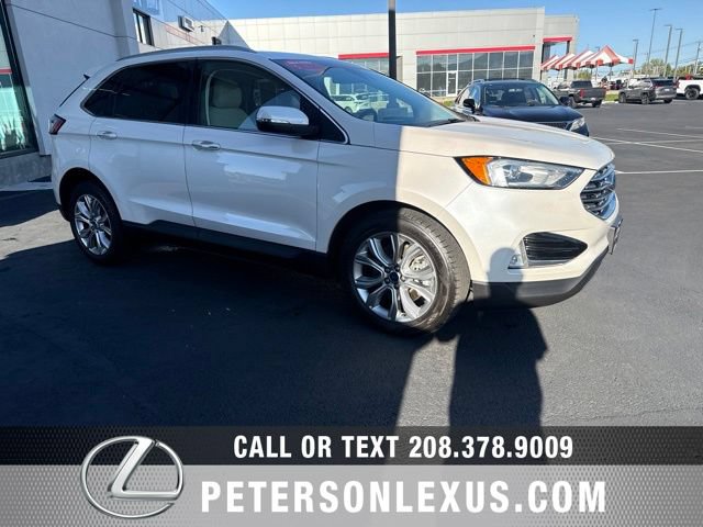 Used 2019 Ford Edge Titanium w/ Cold Weather Package AWD/4WD image 8