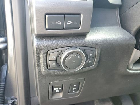 Used 2018 Ford F150 XLT w/ Equipment Group 302A Luxury image 28