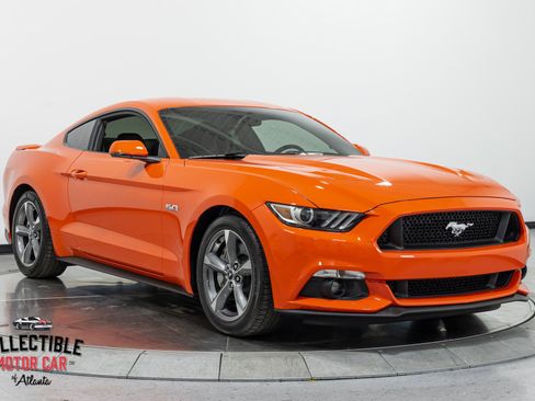 Used 2016 Ford Mustang GT Premium w/ Equipment Group 401A RWD image 26