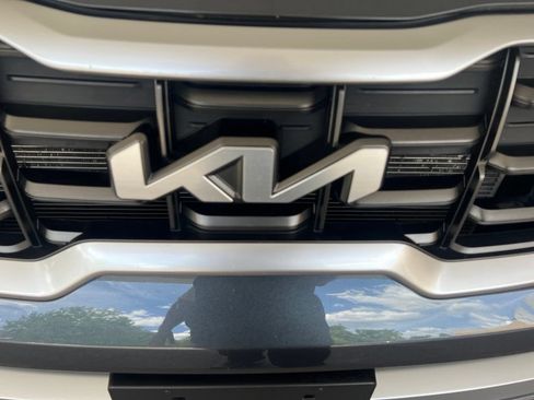 Used 2024 Kia Telluride S AWD/4WD image 28