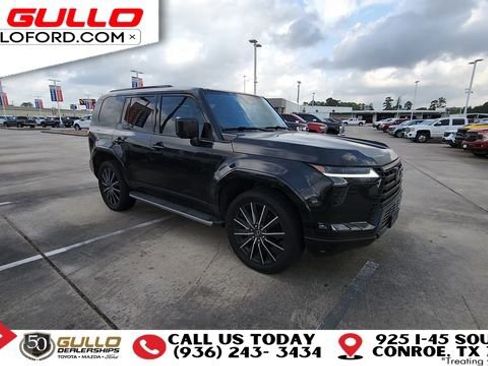 Used 2024 Lexus GX 550 w/ Accessory Package (Z1) image 2