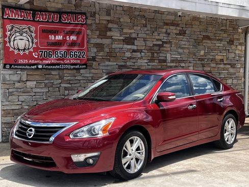 Used 2015 Nissan Altima 2.5 SL w/ Technology Package FWD image 2