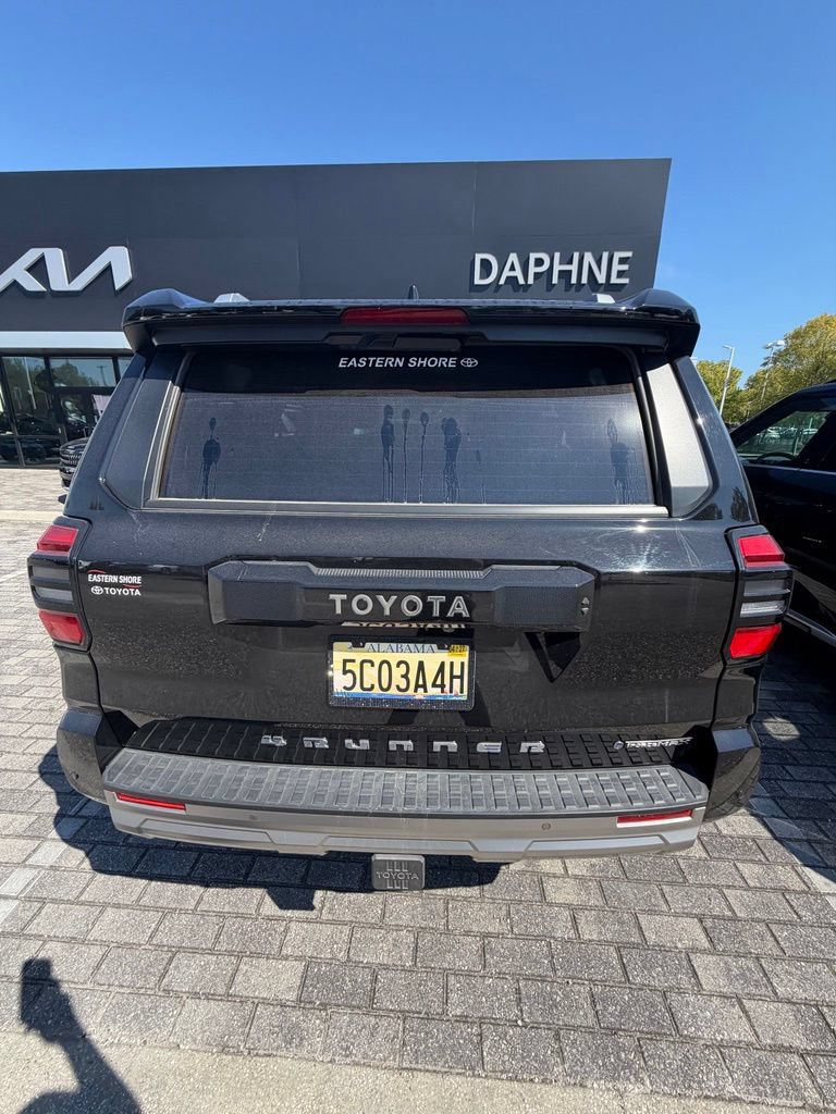 Used 2025 Toyota 4Runner Limited AWD/4WD image 10