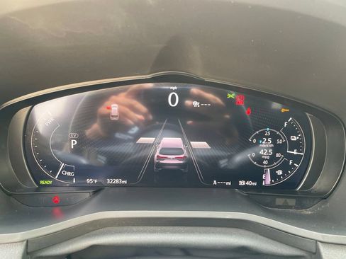 Certified 2024 MAZDA CX-90 Plug-In Hybrid w/ Premium Pkg AWD/4WD image 10