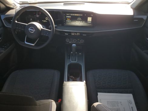 Used 2025 Nissan Kicks SV FWD image 14
