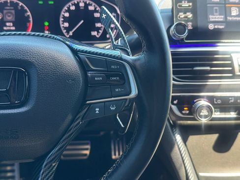 Used 2019 Honda Accord Sport image 11