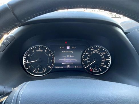 Used 2023 Nissan Armada Platinum w/ Captain's Chairs Package RWD image 5