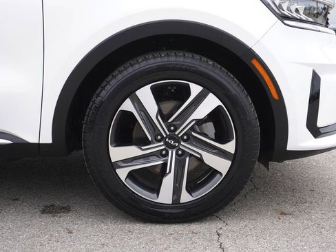 Used 2022 Kia Sorento EX AWD/4WD image 13