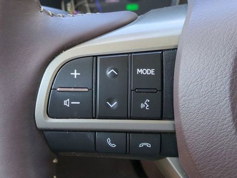 Used 2017 Lexus RX 450h 450h w/ Luxury Package image 24