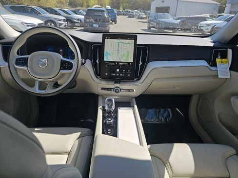 New 2026 Volvo XC60 T8 Ultra w/ Protection Package Premier AWD/4WD image 19