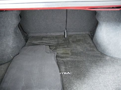 Used 2019 Nissan Sentra SR image 17