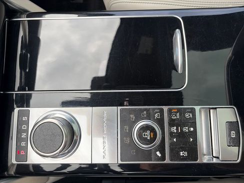 Used 2015 Land Rover Range Rover Autobiography AWD/4WD image 25
