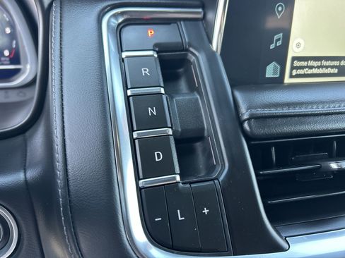 Used 2023 Chevrolet Tahoe Z71 w/ Z71 Off-Road Package image 16