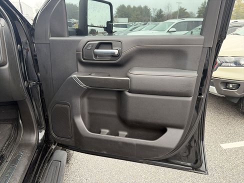 Used 2021 GMC Sierra 2500 AT4 image 35