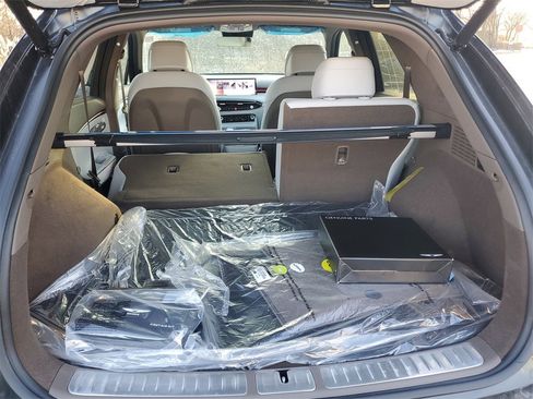 New 2026 Genesis GV70 2.5T Advanced image 23